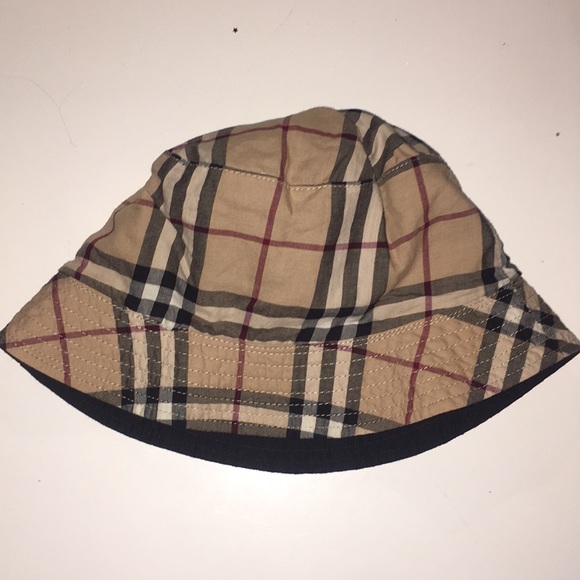 burberry reversible bucket hat